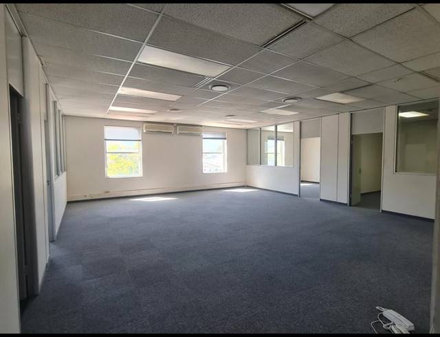 BUSINESS PROPERTY TO RENT IN SOMERSET WEST CENTRAL